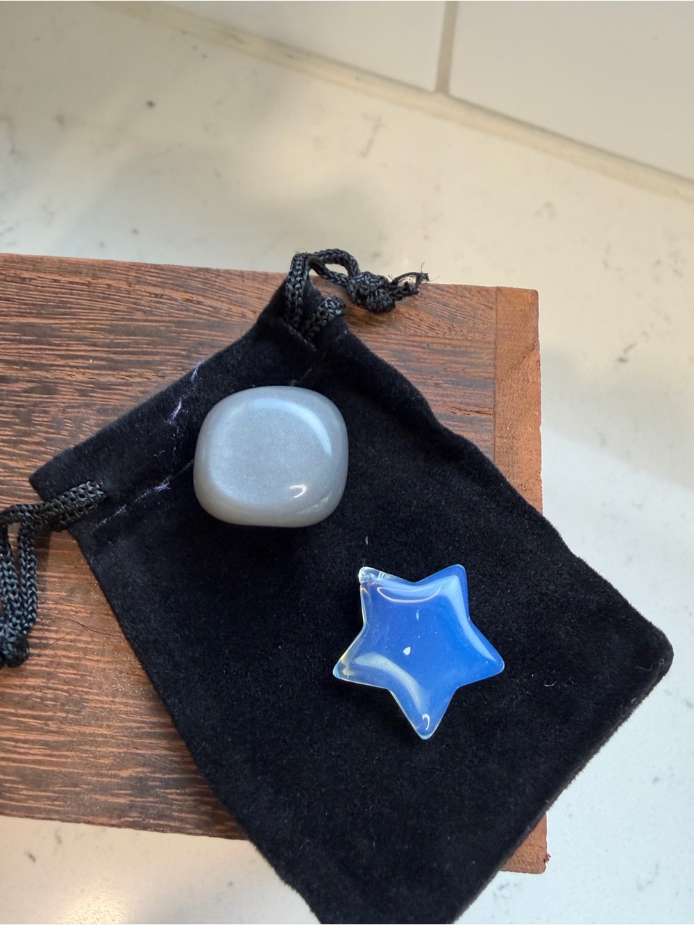 BEYOND THE HORIZON • Opalite & Black Moonstone Intention Jar - Picture 6 of 7